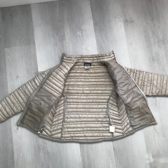 Patagonia Nano Down Filled Puff Jacket Taupe Gray Womens Medium - Picture 3 of 13